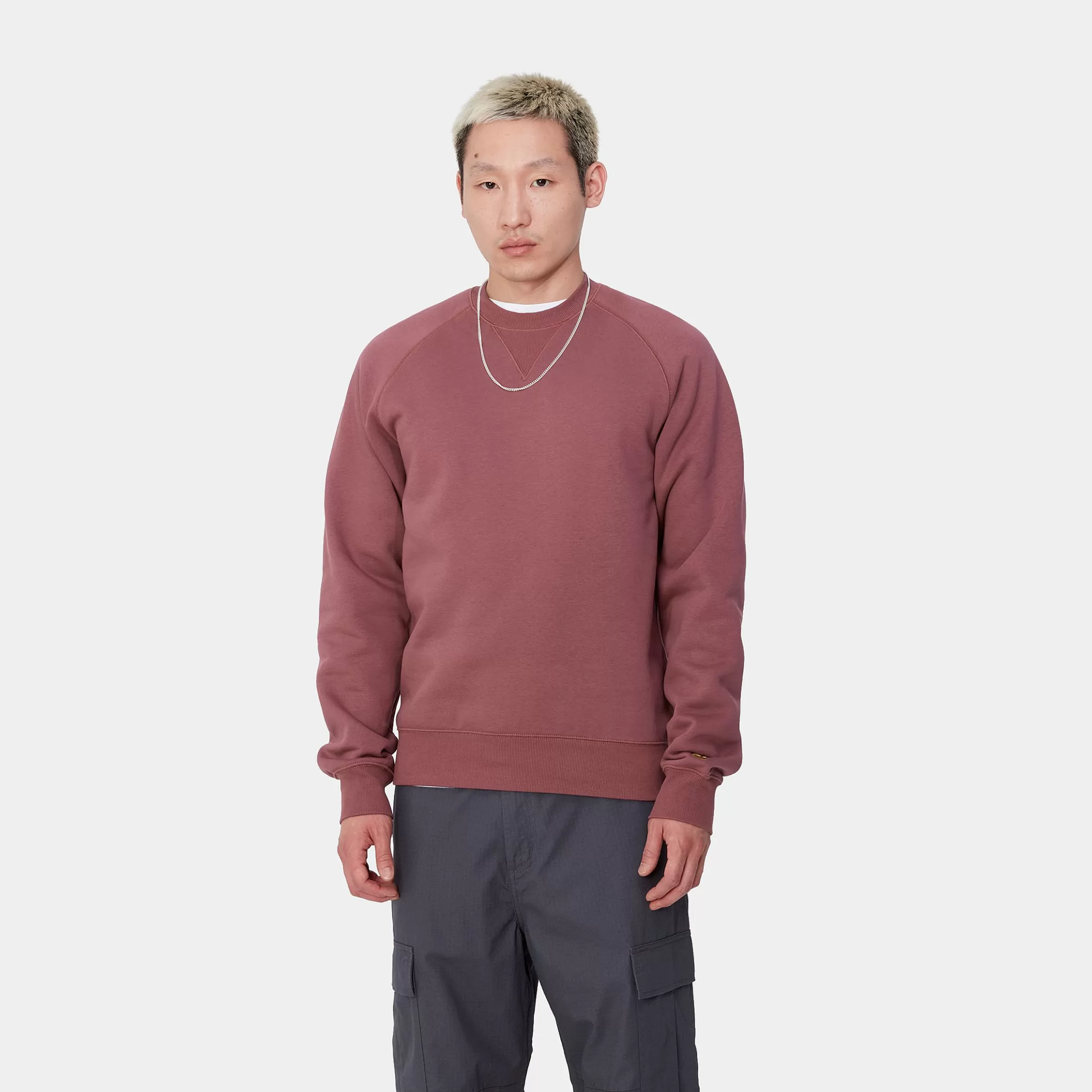 Carhartt WIP Sweats>Chase Sweatshirt Dusty Fuchsia / Gold